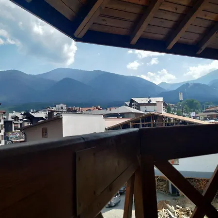 Large Gondola - Center, Neon Apartment