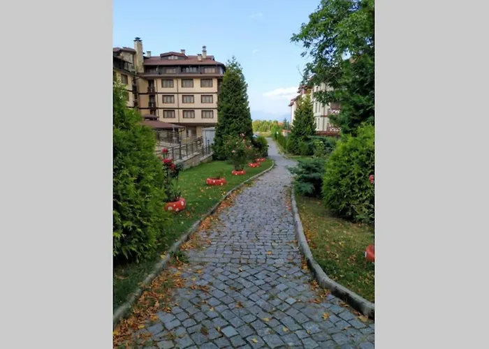 Large Gondola - Center, Neon Apartment Bansko