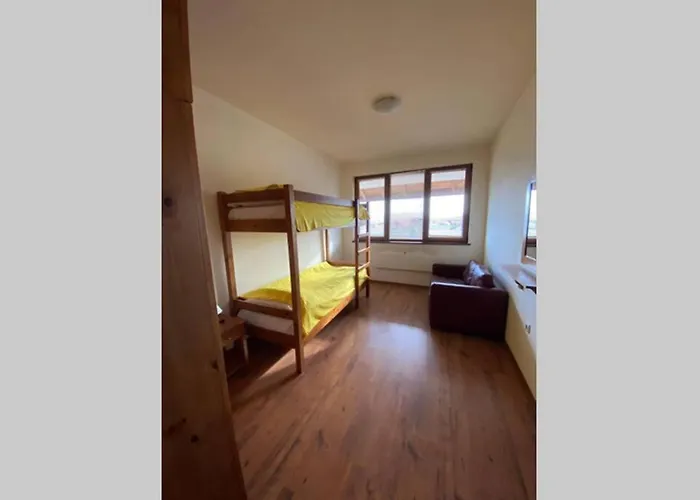 Large Gondola - Center, Neon Apartment Bansko