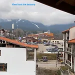Large Gondola - Center, Neon