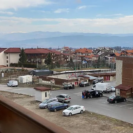 Large Gondola - Center, Neon *