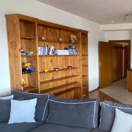 Daire Large Gondola - Center, Neon