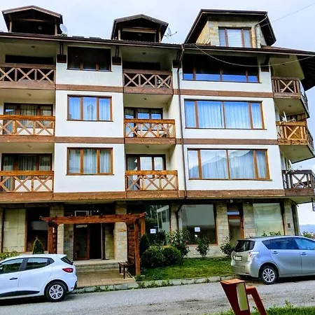 Large Gondola - Center, Neon Apartment