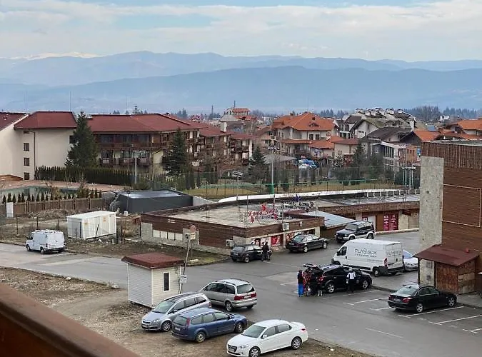 Large Gondola - Center, Neon *